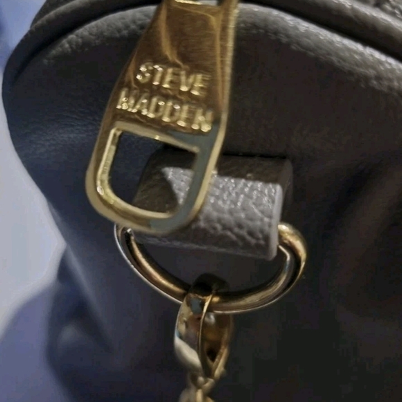 Steve Madden Gray Large Shoulder Tote  Purse With Coin Bag Leather  Gold Chain - Picture 6 of 11